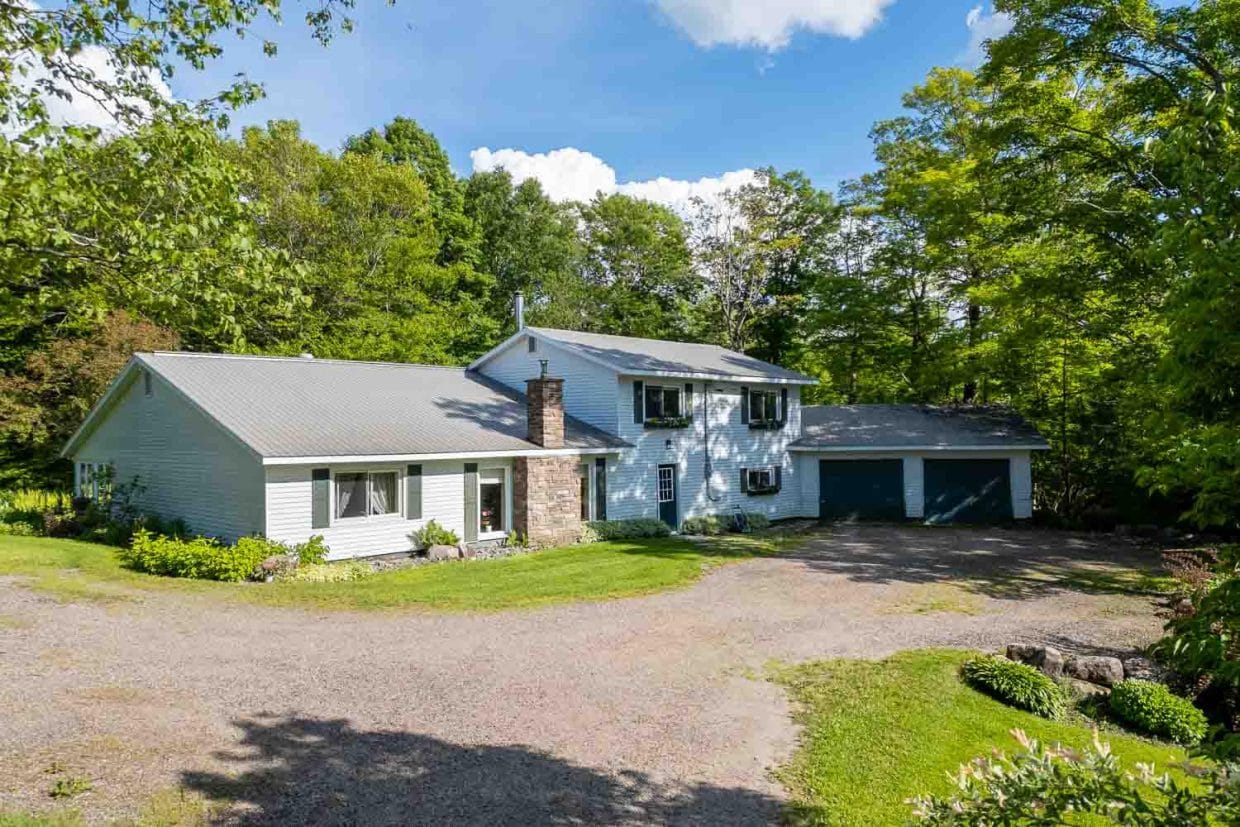 1284 South Horn Lake Road Burk's Falls